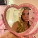 aveslauren