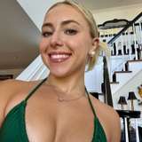 chelsea_evee