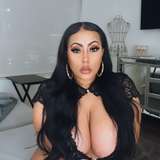 hollywoodhips