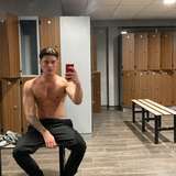hughlewis24