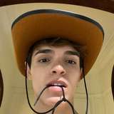 leo_boy18