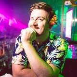 danny_grab