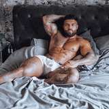 handsometroyxxl