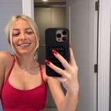 petiteblondemodel
