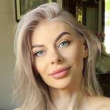 sofiaawhite
