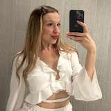 julia_cherries